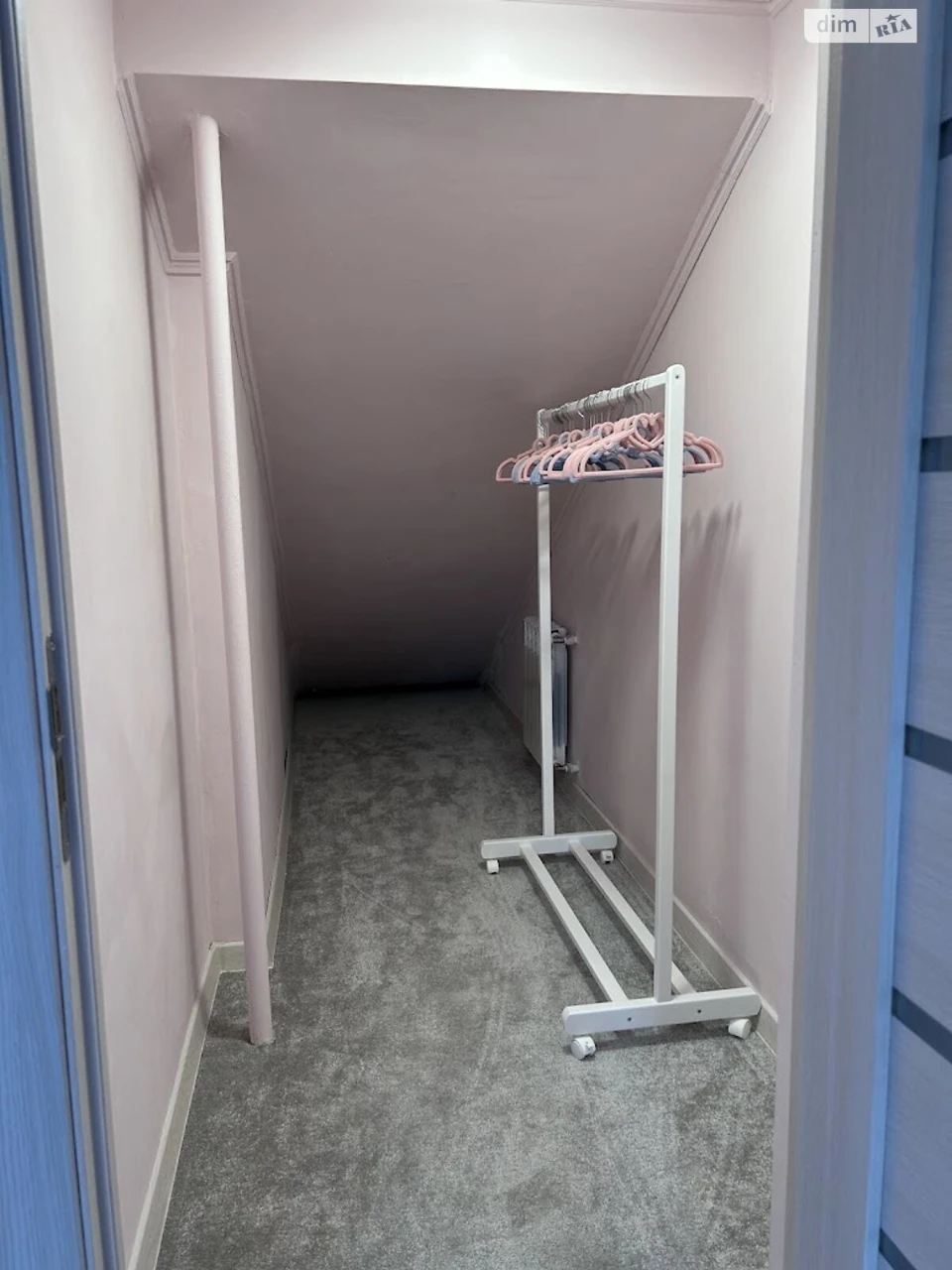 Sale: Spacious House on Wide Valley