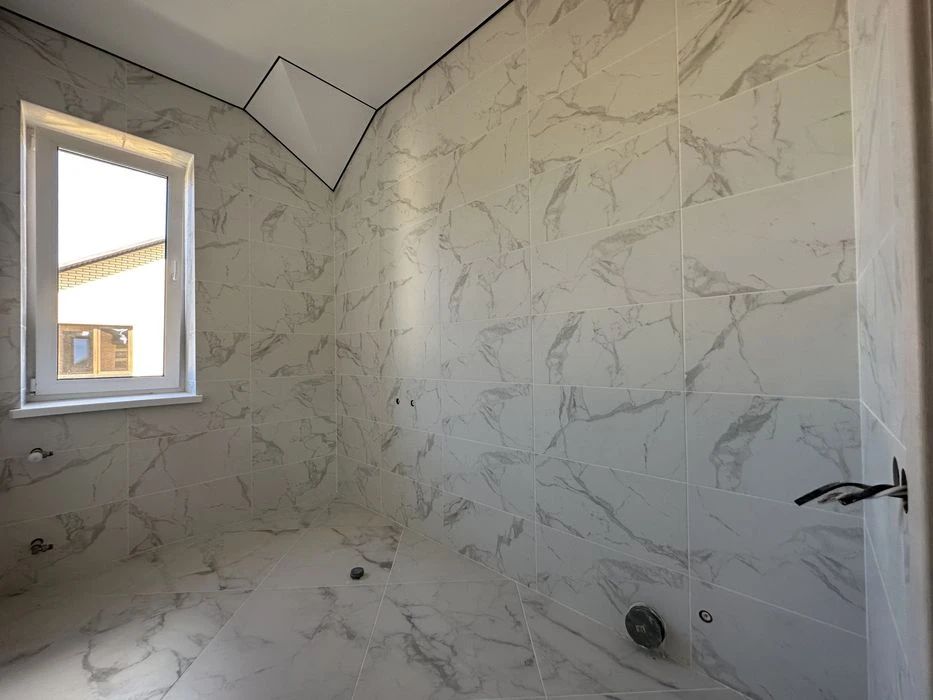 Townhouse / renovated 3 bedrooms, Barskoho Shosse district