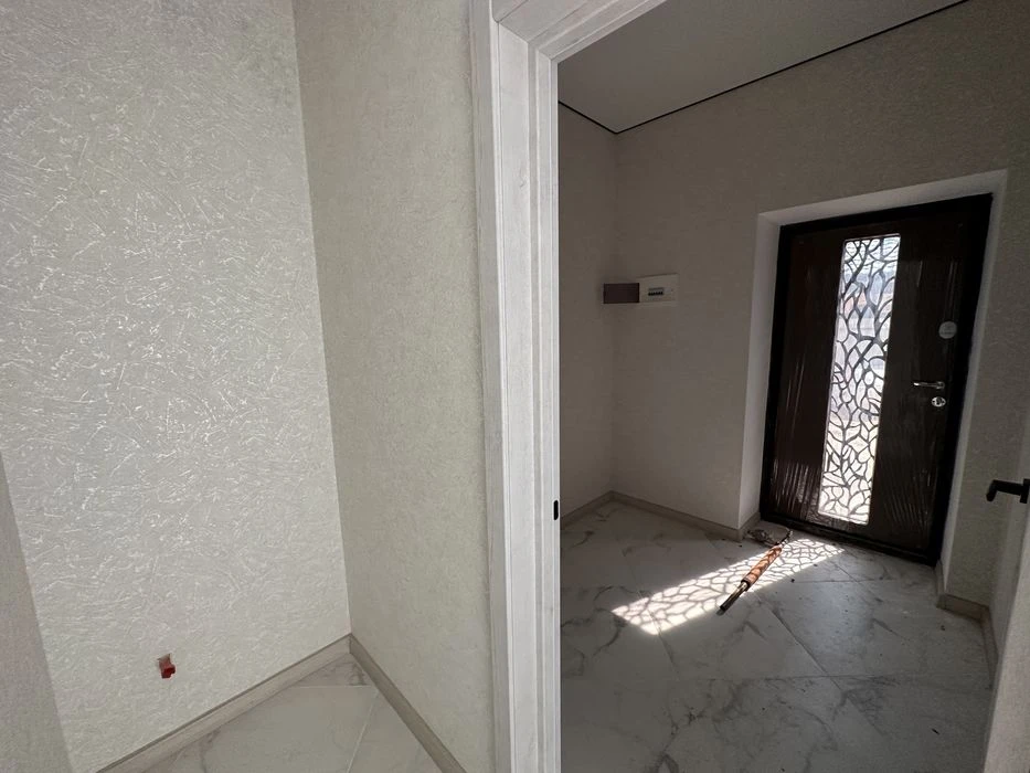Townhouse / renovated 3 bedrooms, Barskoho Shosse district
