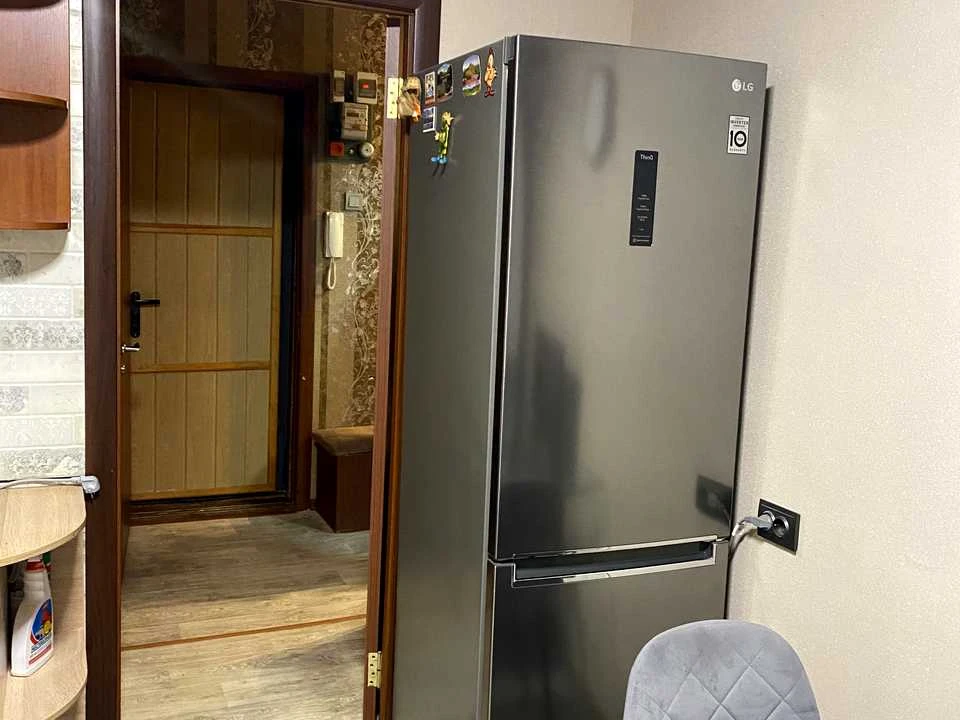 Apartment. Dnipro, Myru Prospect.