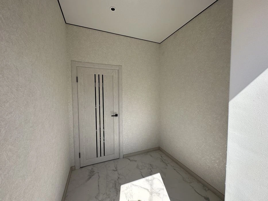 Townhouse / renovated 3 bedrooms, Barskoho Shosse district