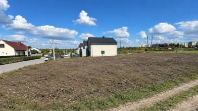 Продам ділянку під будівництво