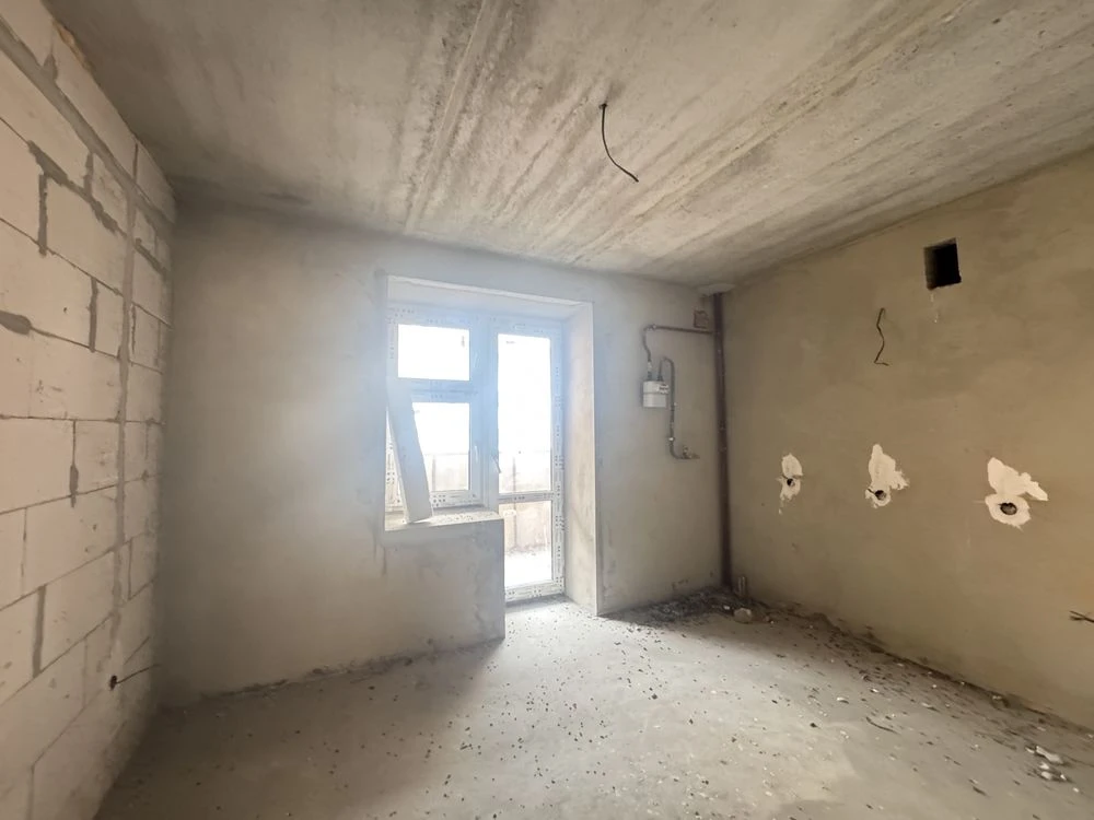 3-bedroom apartment in a new building - brick house, 4th floor