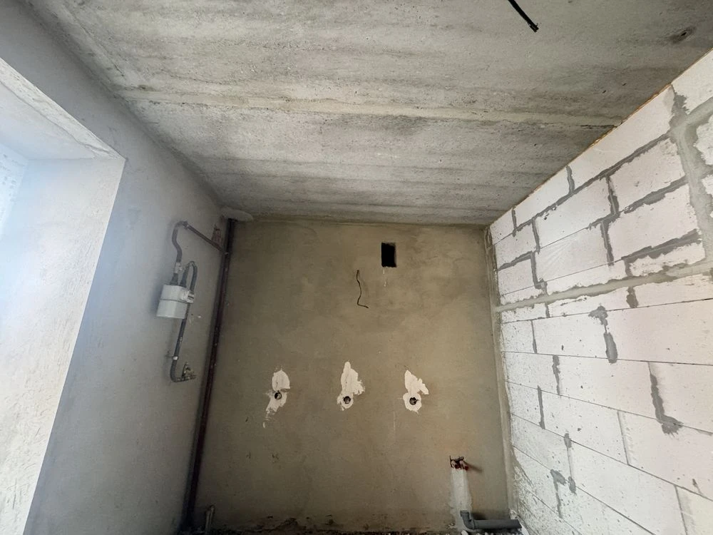 3-bedroom apartment in a new building - brick house, 4th floor