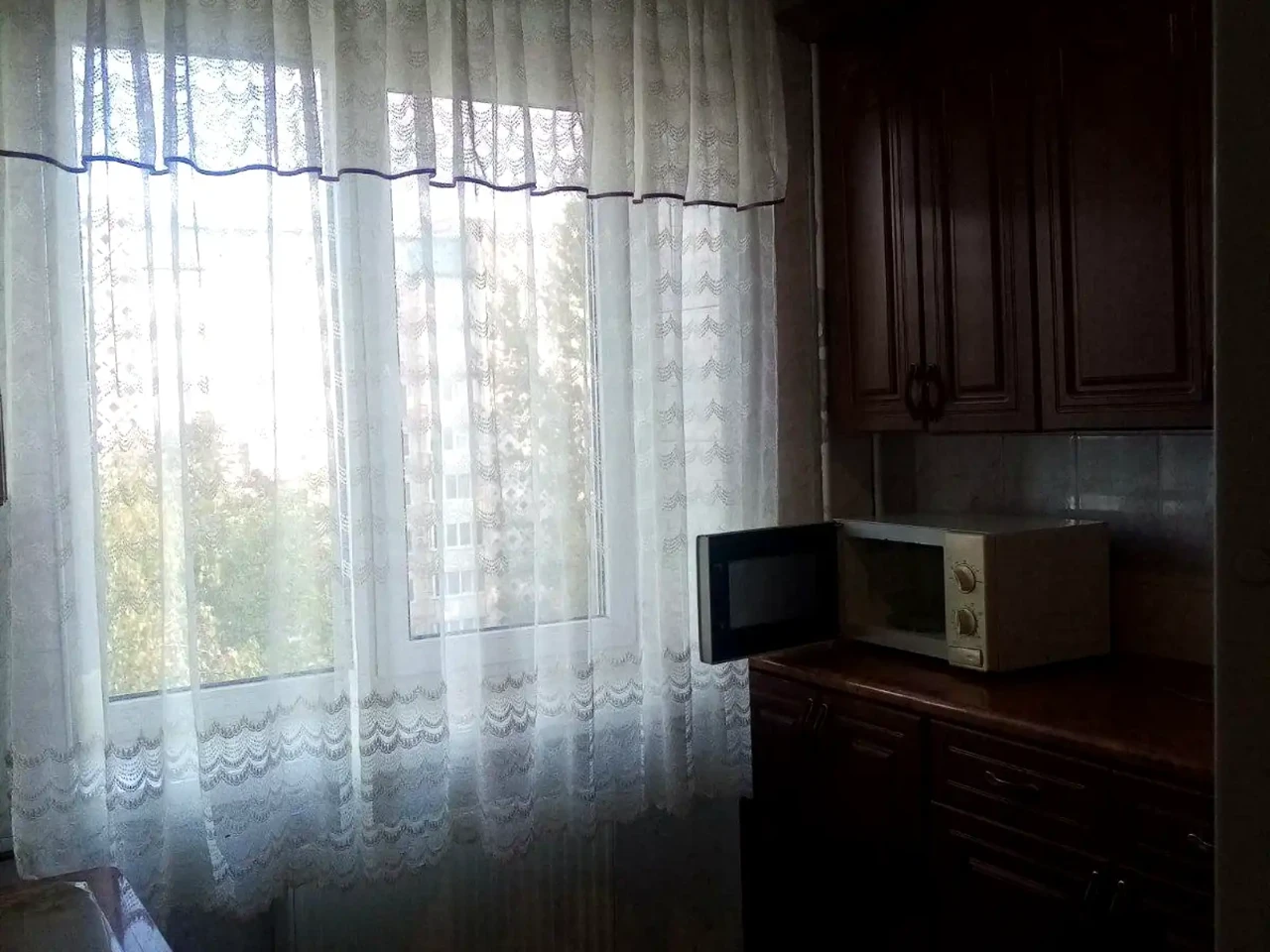 Rent of a 1-bedroom apartment 35 m² on the 4th floor/6th floor.