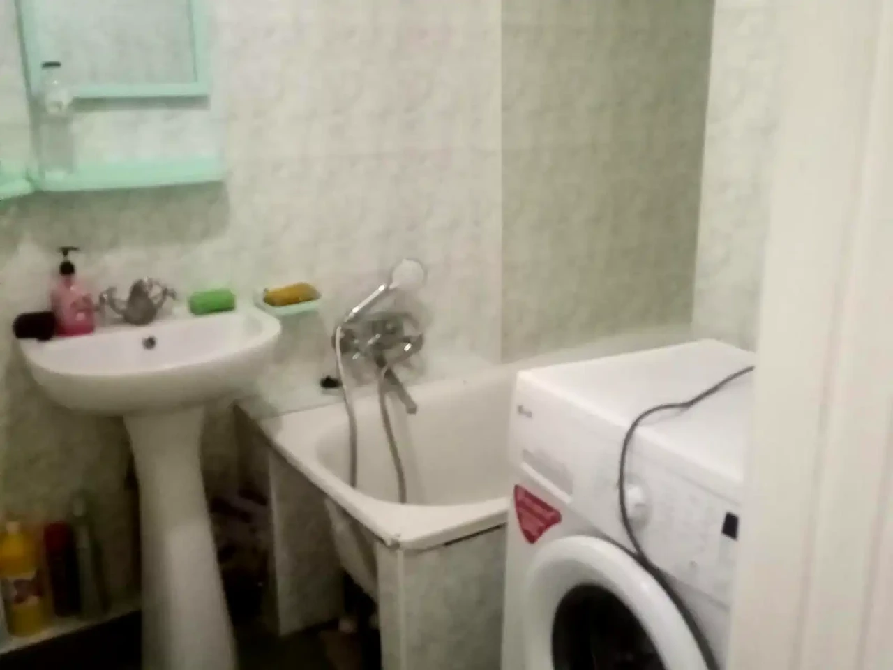 Rent of a 1-bedroom apartment 35 m² on the 4th floor/6th floor.