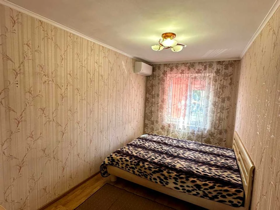 Apartment. Vladislav Tsepka Street, Chernivtsi