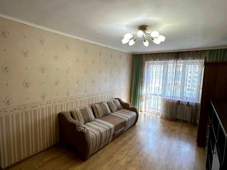 Apartment. Vladislav Tsepka Street, Chernivtsi