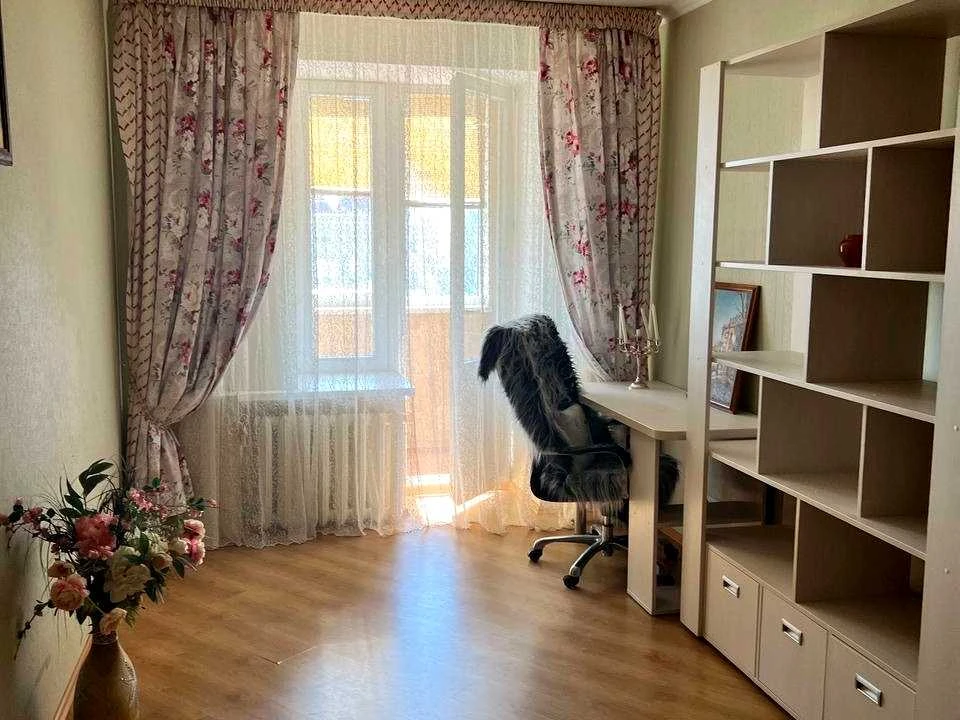 Квартира. Киев, улица Волинская