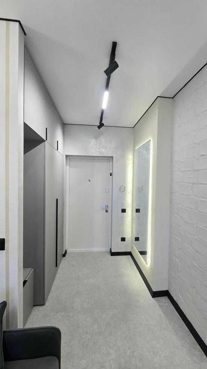 Sale of a 1-bedroom apartment in a new building on Truskavets Street