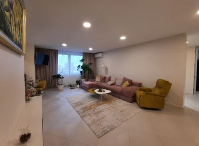 Продаж квартири, вул. Раїси Окіпної, 10А, 105 м², 15-й поверх.