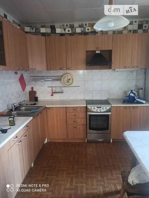 Sale of 3-room apartment 89 sq. m on Vyshnyakivska Street 7 • ID 3468