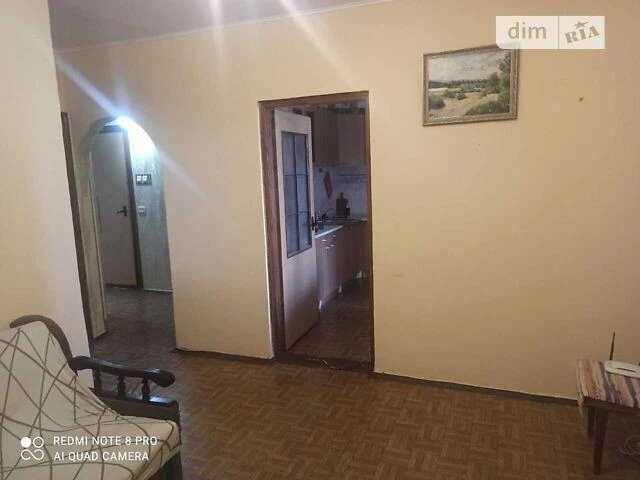 Sale of 3-room apartment 89 sq. m on Vyshnyakivska Street 7 • ID 3468