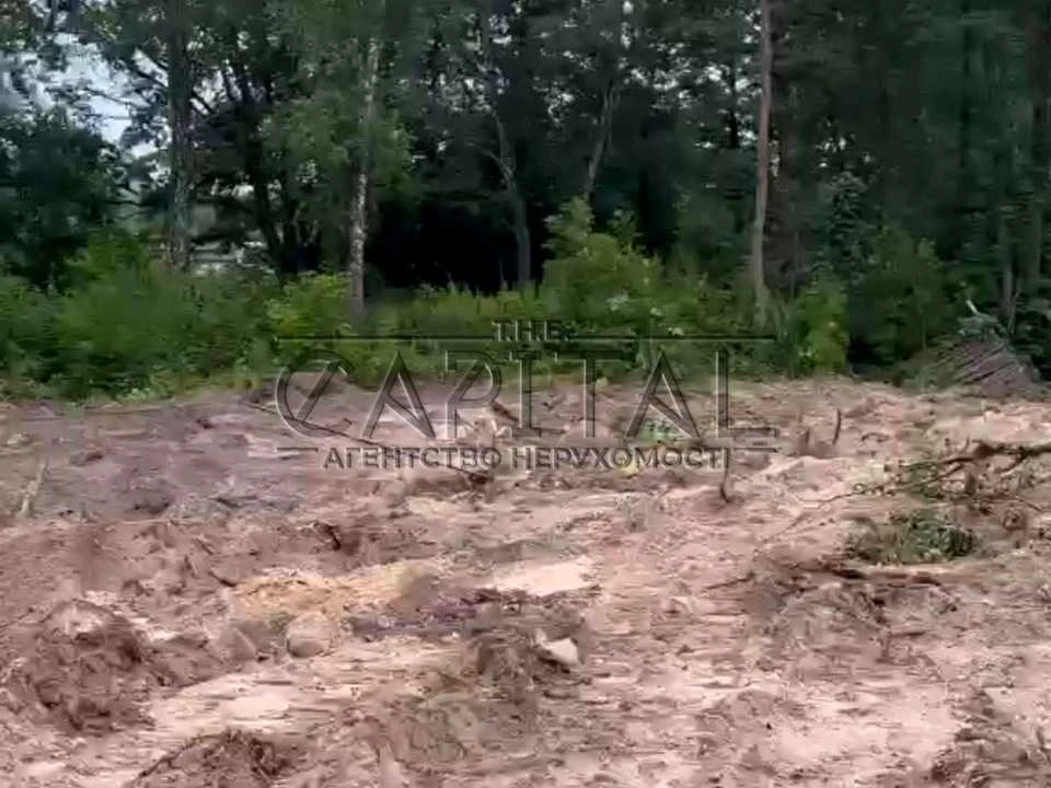 Ділянка. Київ, Старообухівська вул.