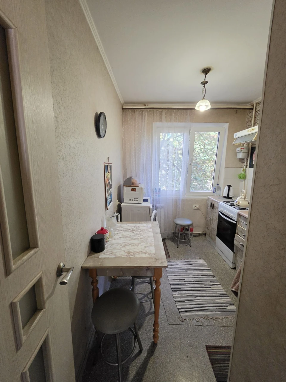 Предлагается 3-комнатная квартира, улица Князя Великого.