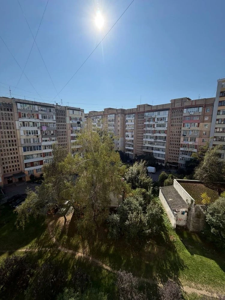 Квартира на Довженка, 11