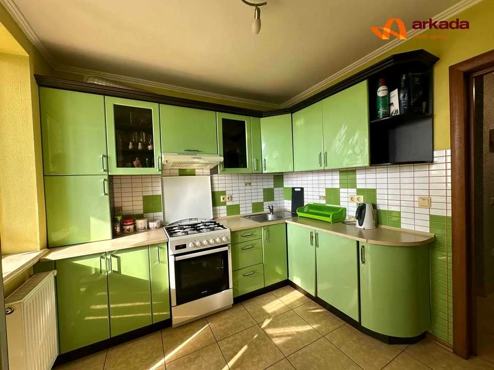 Apartment. Ivano-Frankivsk, Olgi Kiselevsky St.