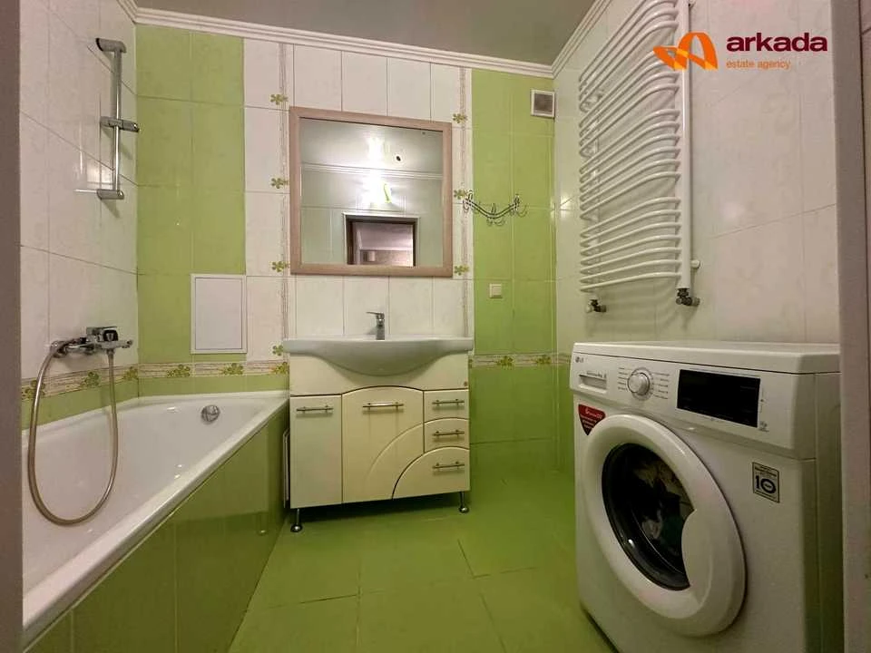 Apartment. Ivano-Frankivsk, Olgi Kiselevsky St.