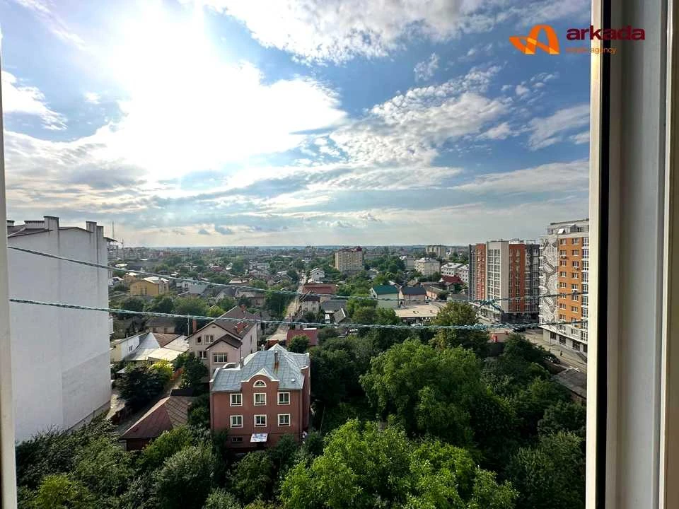 Apartment. Ivano-Frankivsk, Olgi Kiselevsky St.