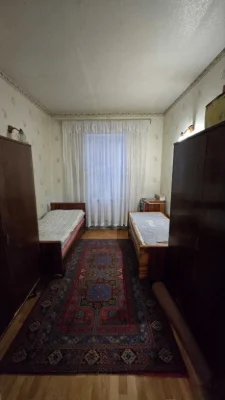 В продажу ухоженный кирпичный дом 1990 года в Гожулах