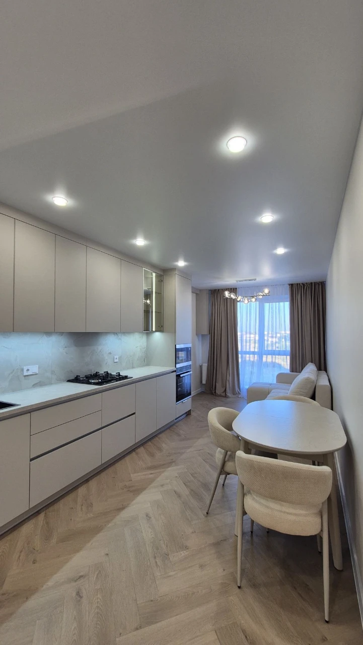 Sale of a 2-bedroom apartment with quality renovation