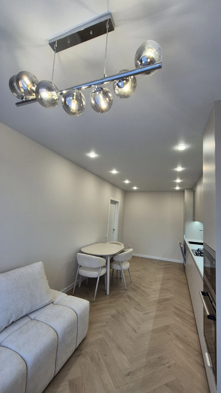 Sale of a 2-bedroom apartment with quality renovation