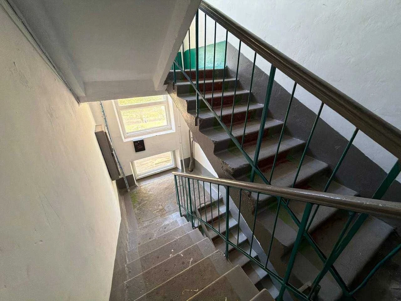 For Sale: 2-room apartment, 78 Pogranichna Street/Sadova, brick, 2nd floor