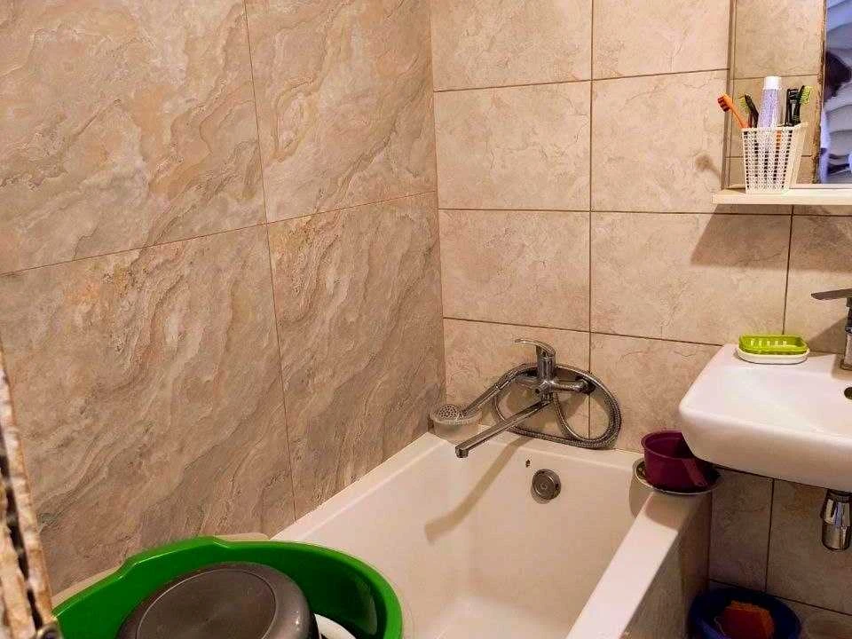 Apartment. Kharkiv, Yuliynyi Prospect