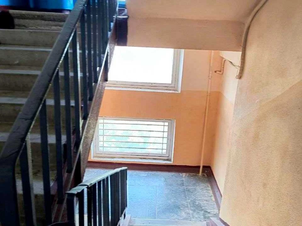 Apartment. Kharkiv, Yuliynyi Prospect