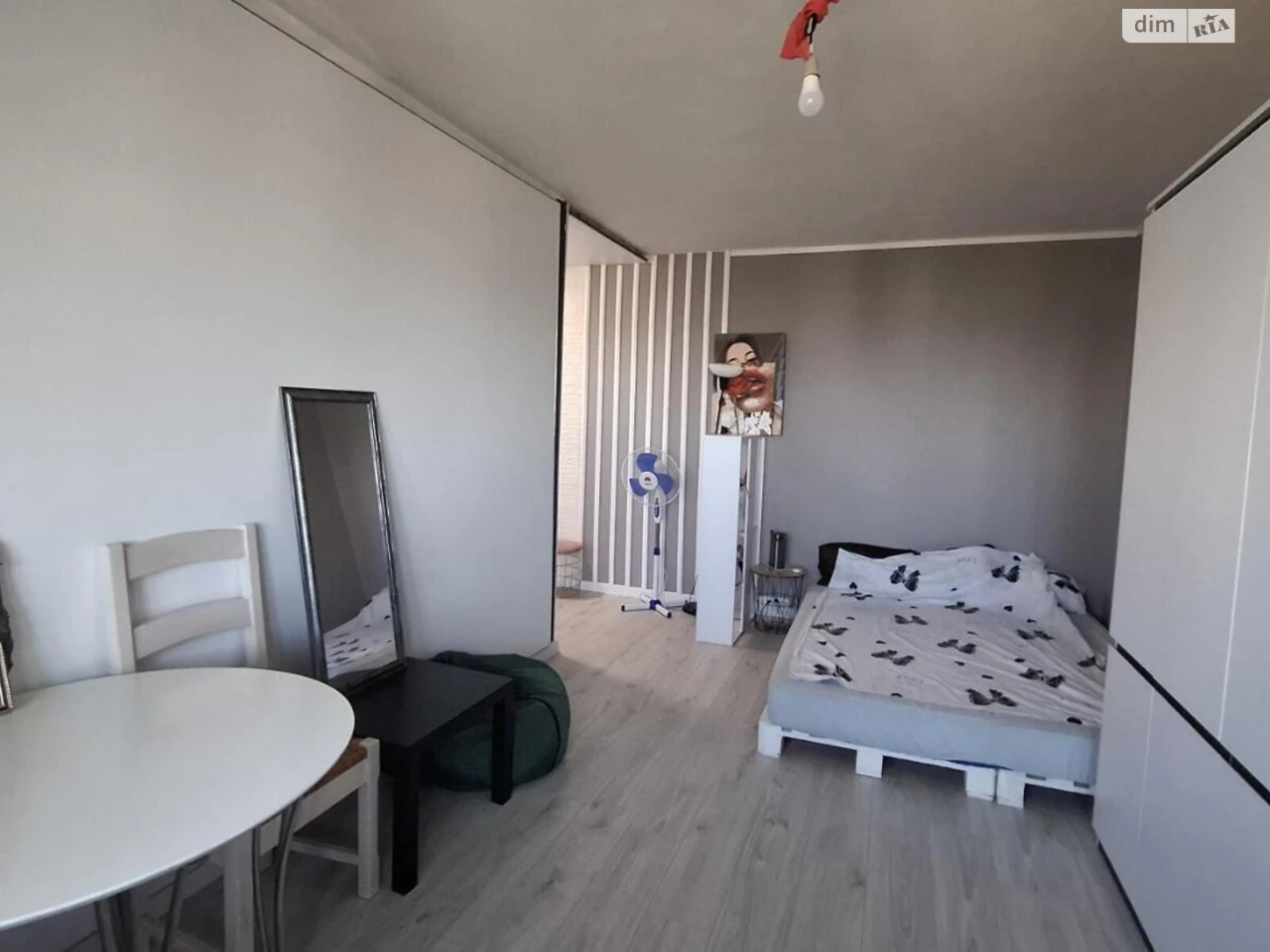 Apartment for Sale in the 624th Microdistrict