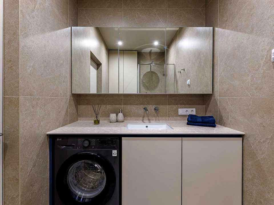 Apartment. Lviv, Kulparkivska St.