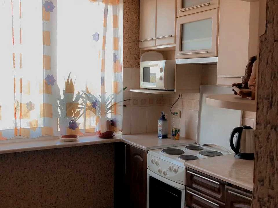 Apartment. Kyiv, Mriy St.