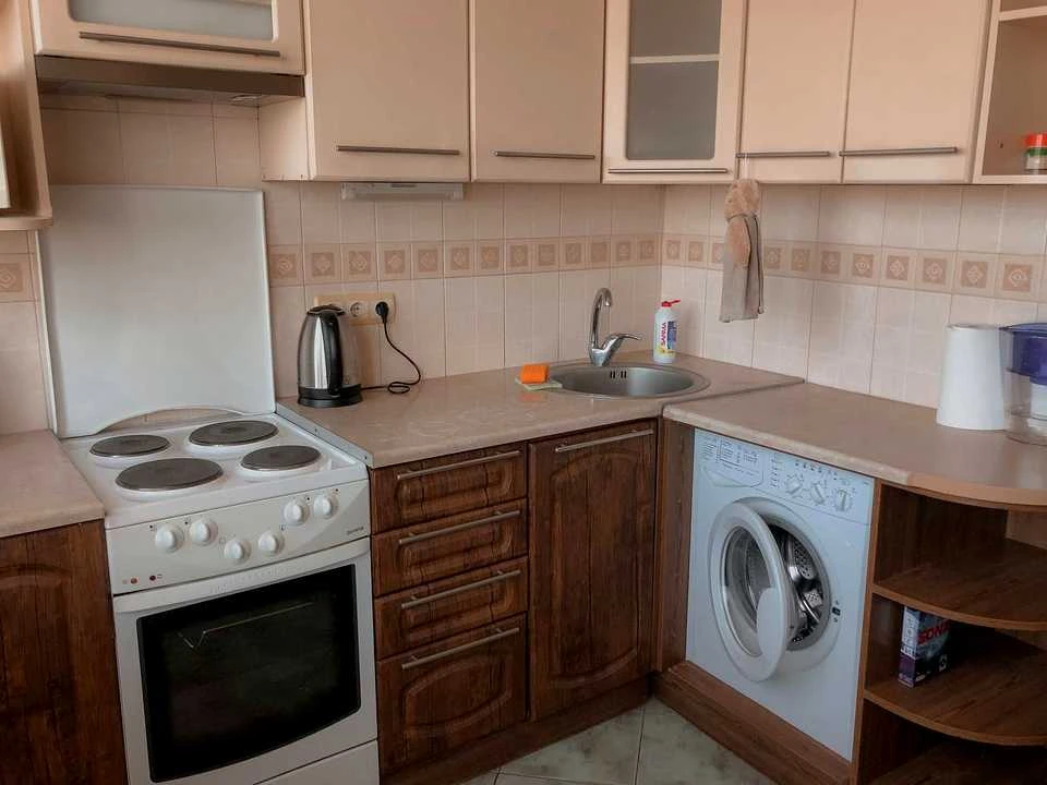 Apartment. Kyiv, Mriy St.