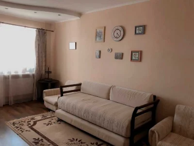 Apartment. Kyiv, Mriy St.