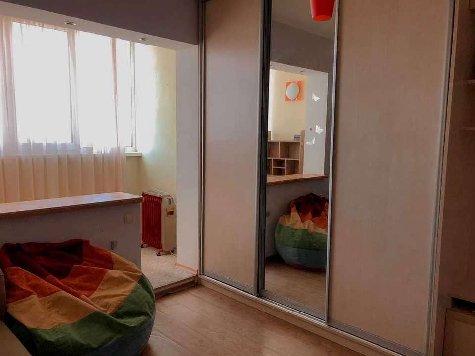 Apartment. Kyiv, Mriy St.