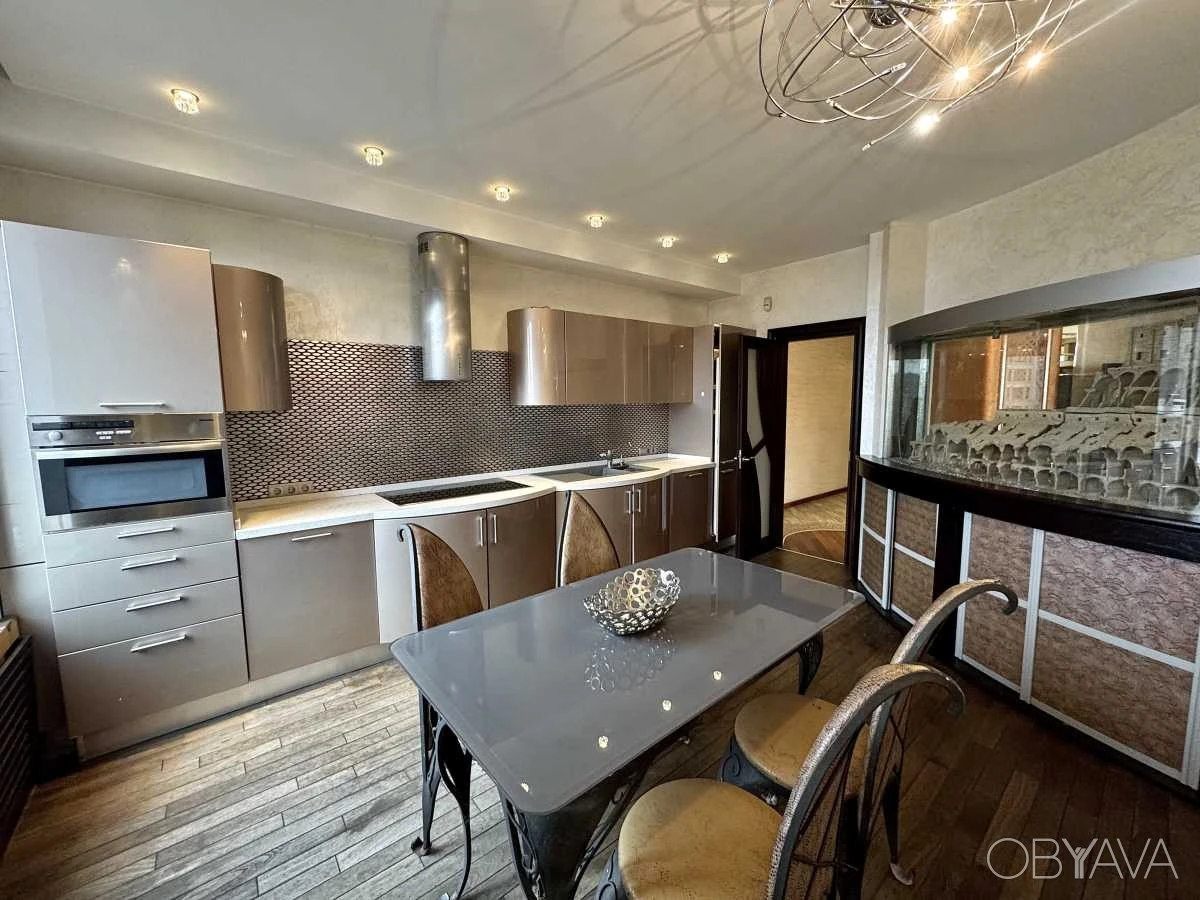 4-комнатная квартира, 170.00 кв.м