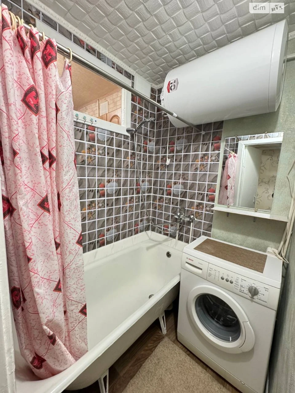 Long-Term Rental Apartment, Polya Avenue