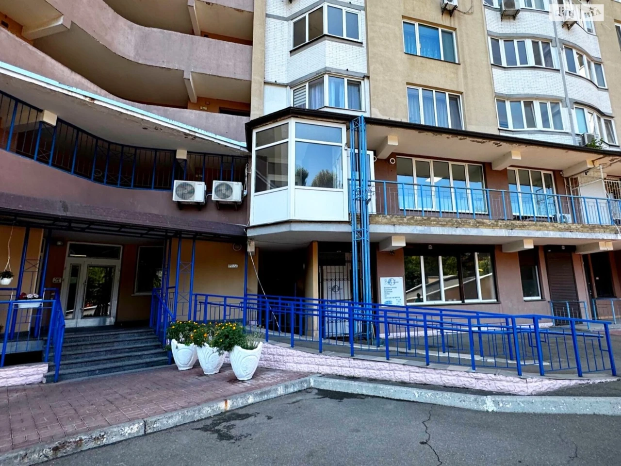 Sale of Apartment in Poznyak