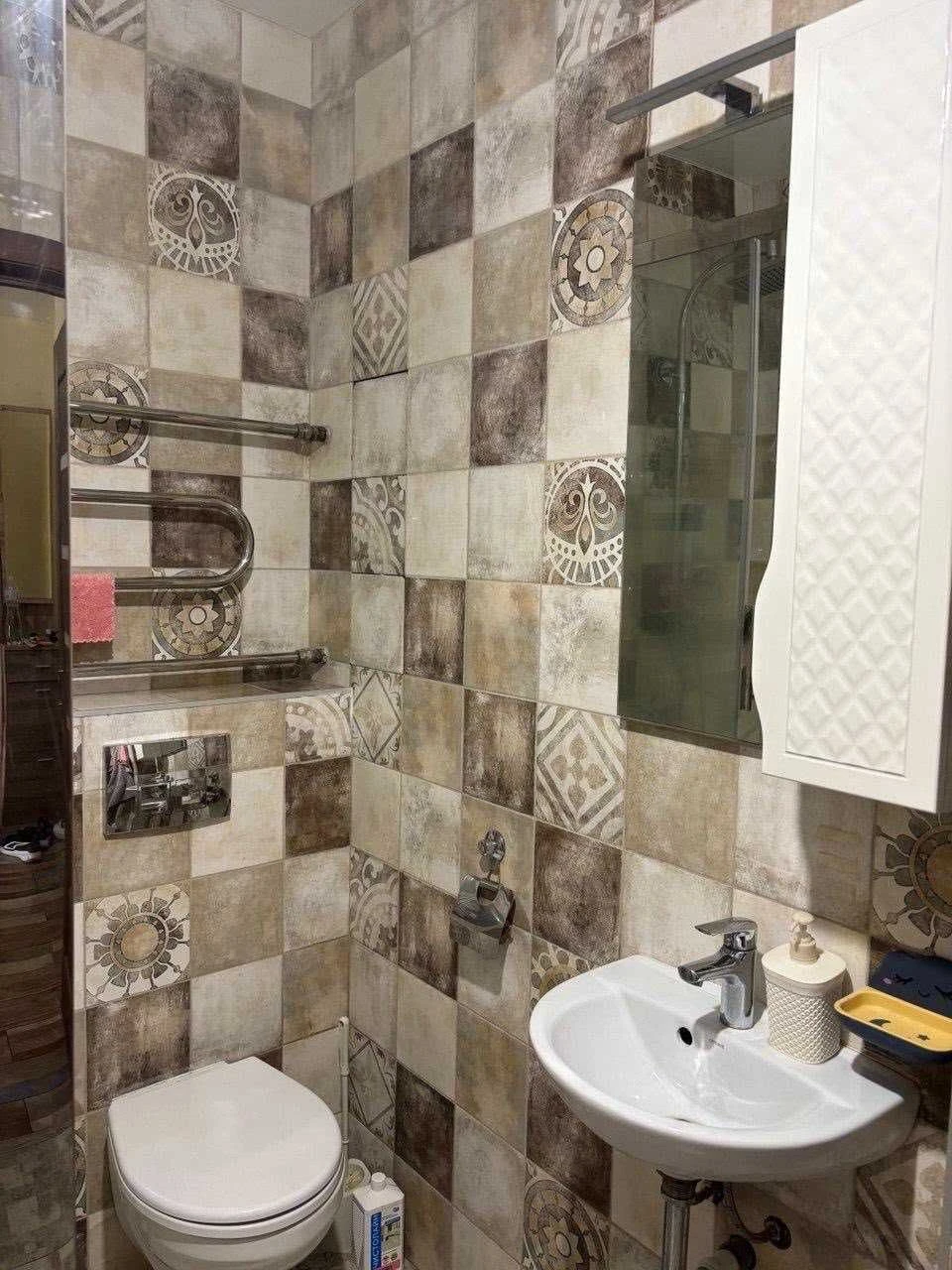 2-Room Apartment with Renovation, 50 sq m, "Kyiv's Venice" Residence, Address: 30 Sobornosti Street