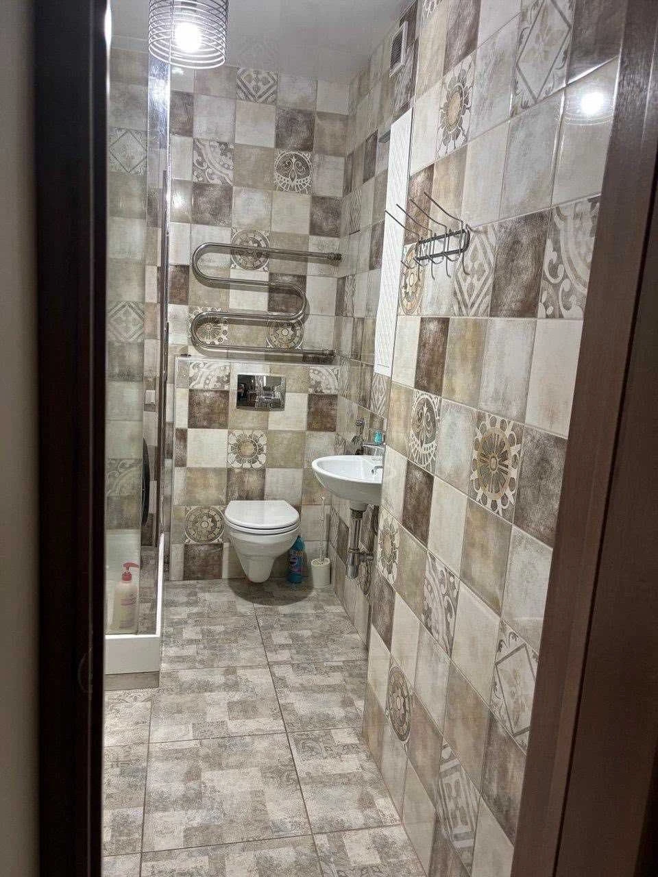 2-Room Apartment with Renovation, 50 sq m, "Kyiv's Venice" Residence, Address: 30 Sobornosti Street