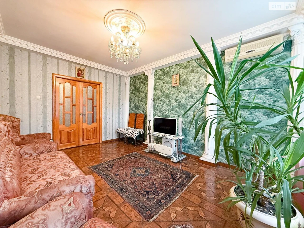 Apartment for Sale – Desniansky District