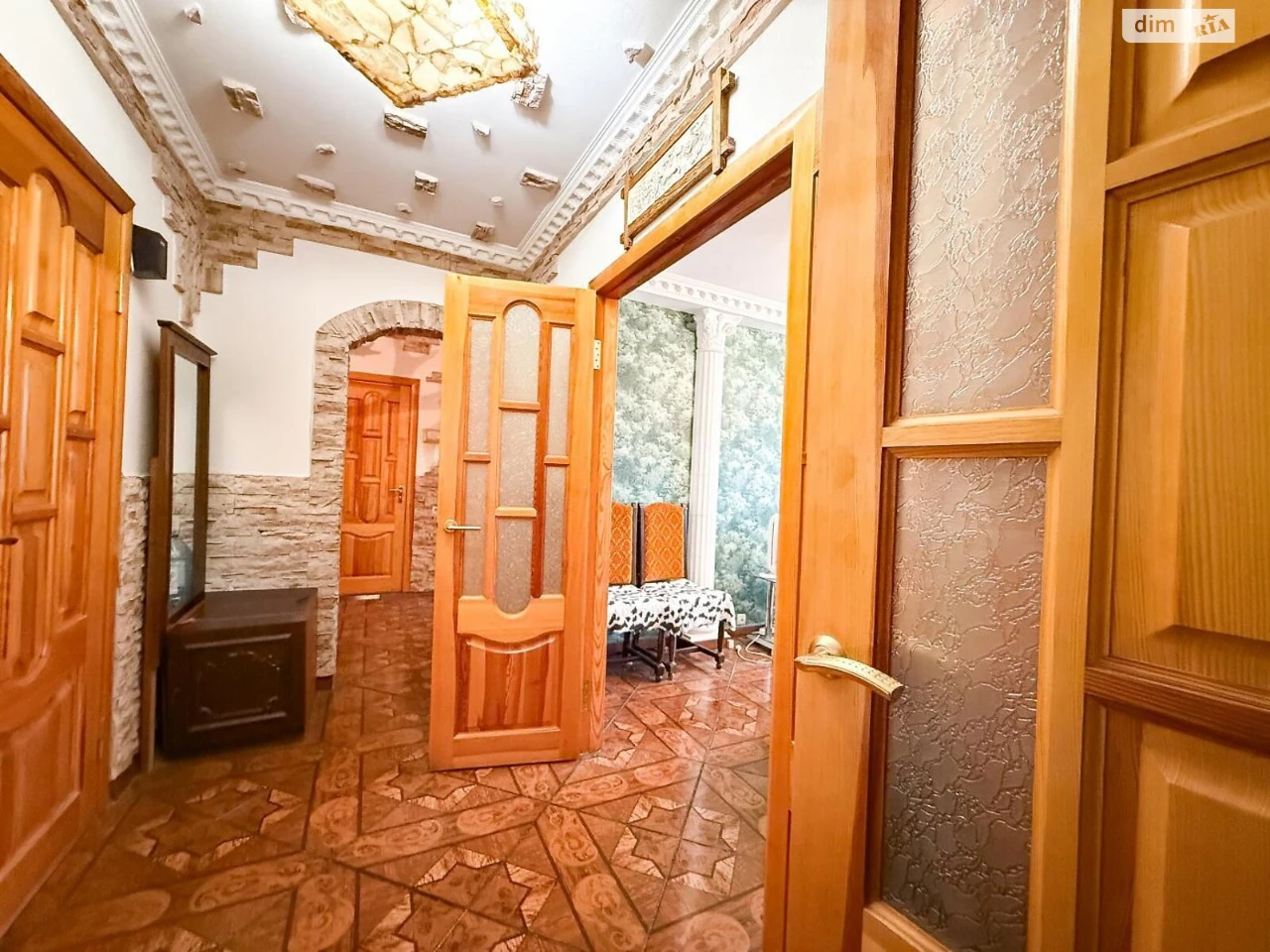 Apartment for Sale – Desniansky District