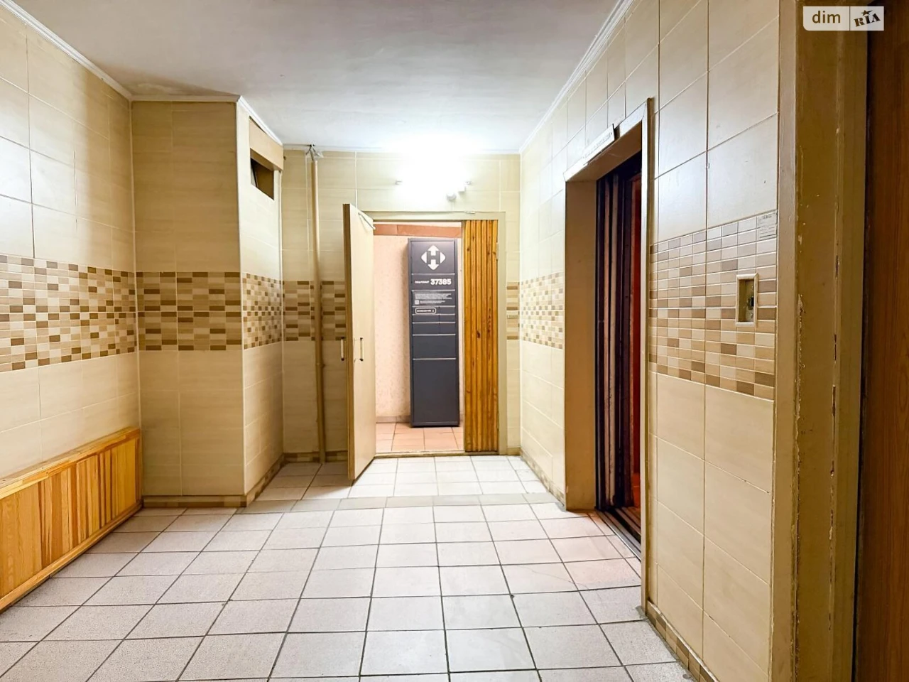 Apartment for Sale – Desniansky District