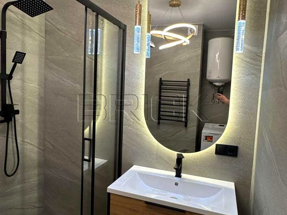 Apartment. Kyiv, Boris Hmyri Street.