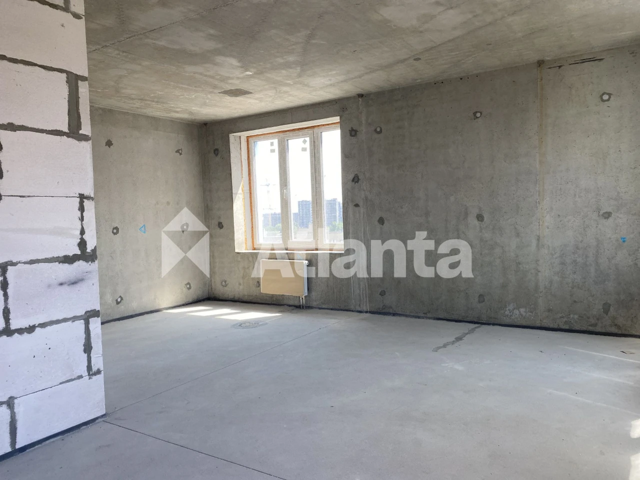 Продается 1-комнатная квартира в ЖК "Чотири Сезона"