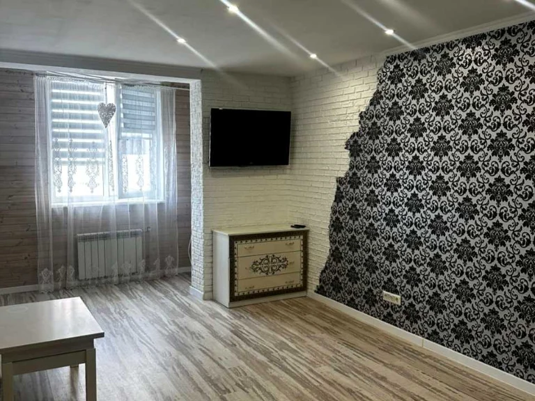 Apartment. Odessa, Semen Paliy Street