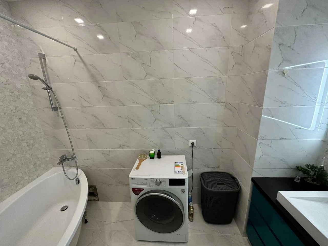 Снижение цены! 2-комнатная квартира 70 м² с качественным ремонтом