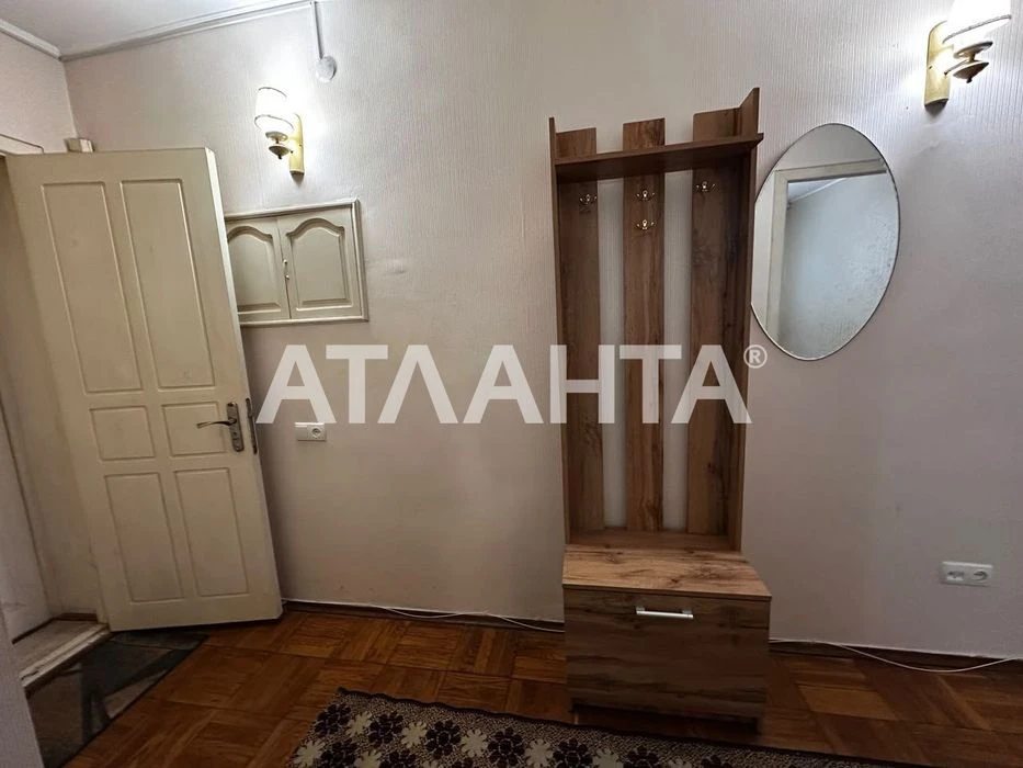 Чистая трехкомнатная квартира между Черемухами и Привозом