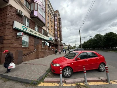 <CENTRE> Three-room apartment in the city center