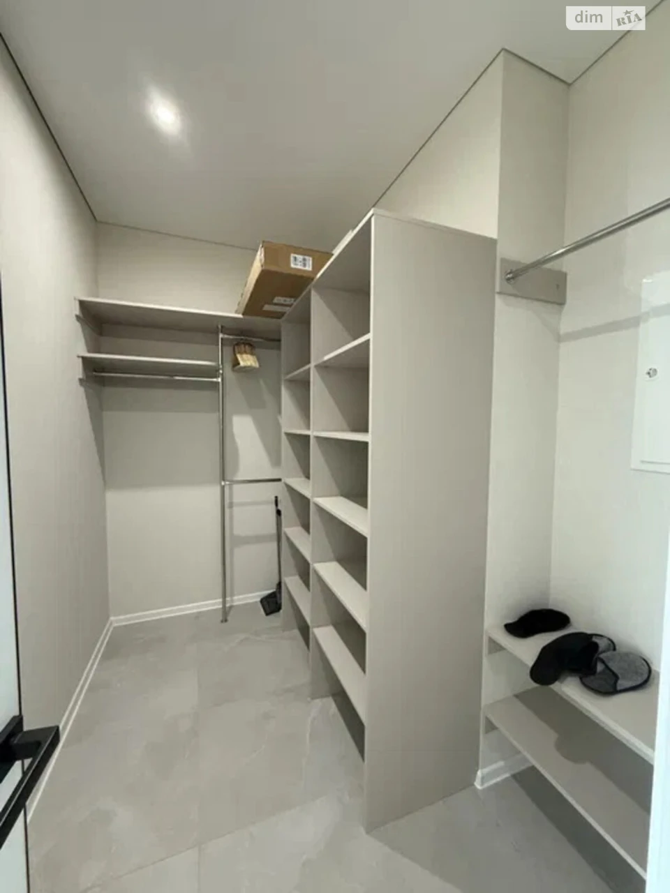 Sale of Apartment, Ozerna